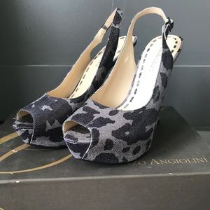 Grey Patterned Enzo Angiolini Heels!